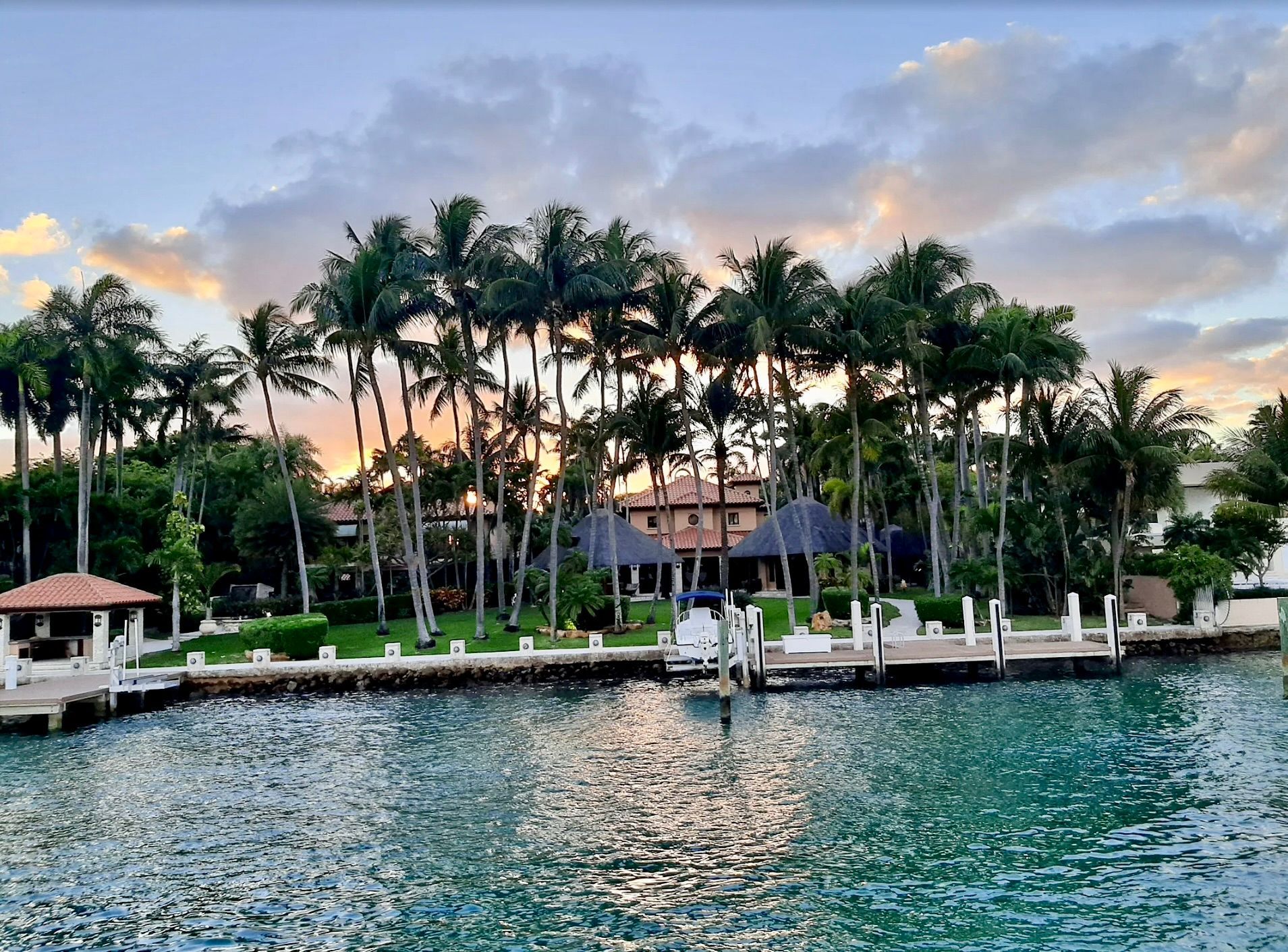 Boat tour Mansion in Star island
