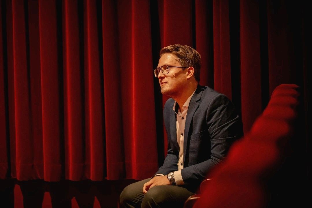 Producent Julian Klop op de première van DocHuis-serie Achter de Lens