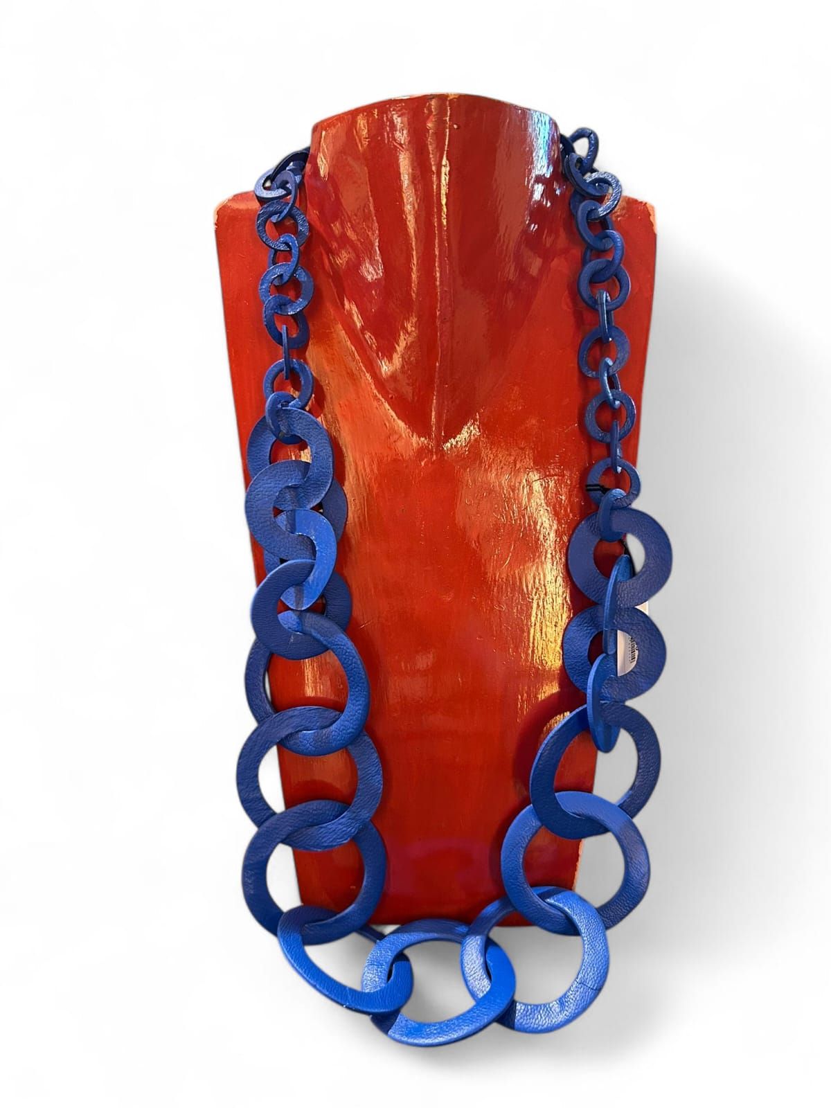 Collana in pelle bluette con anelli