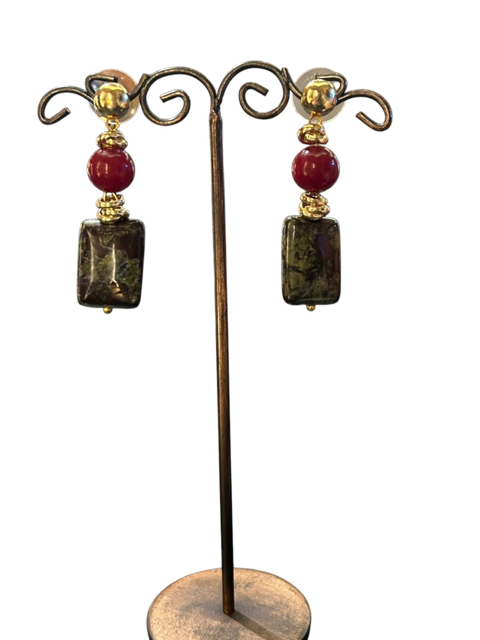 orecchini pendente con pietre