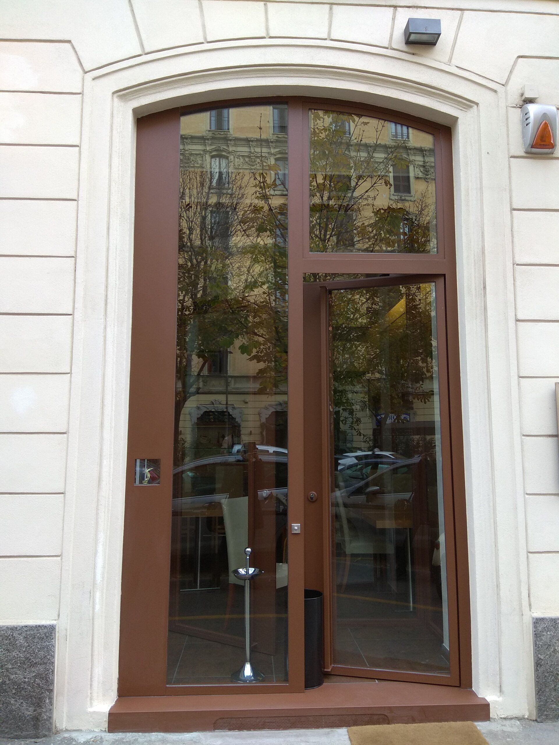 portoni di sicurezza per condomini Milano