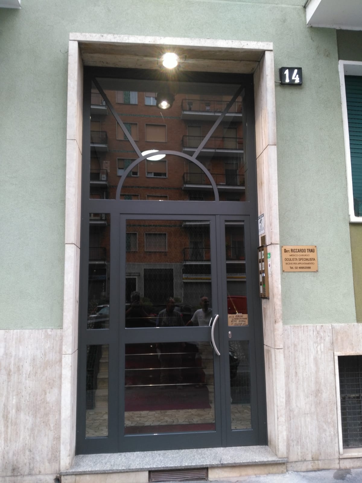 vendita portoni di sicurezza condominiali Milano