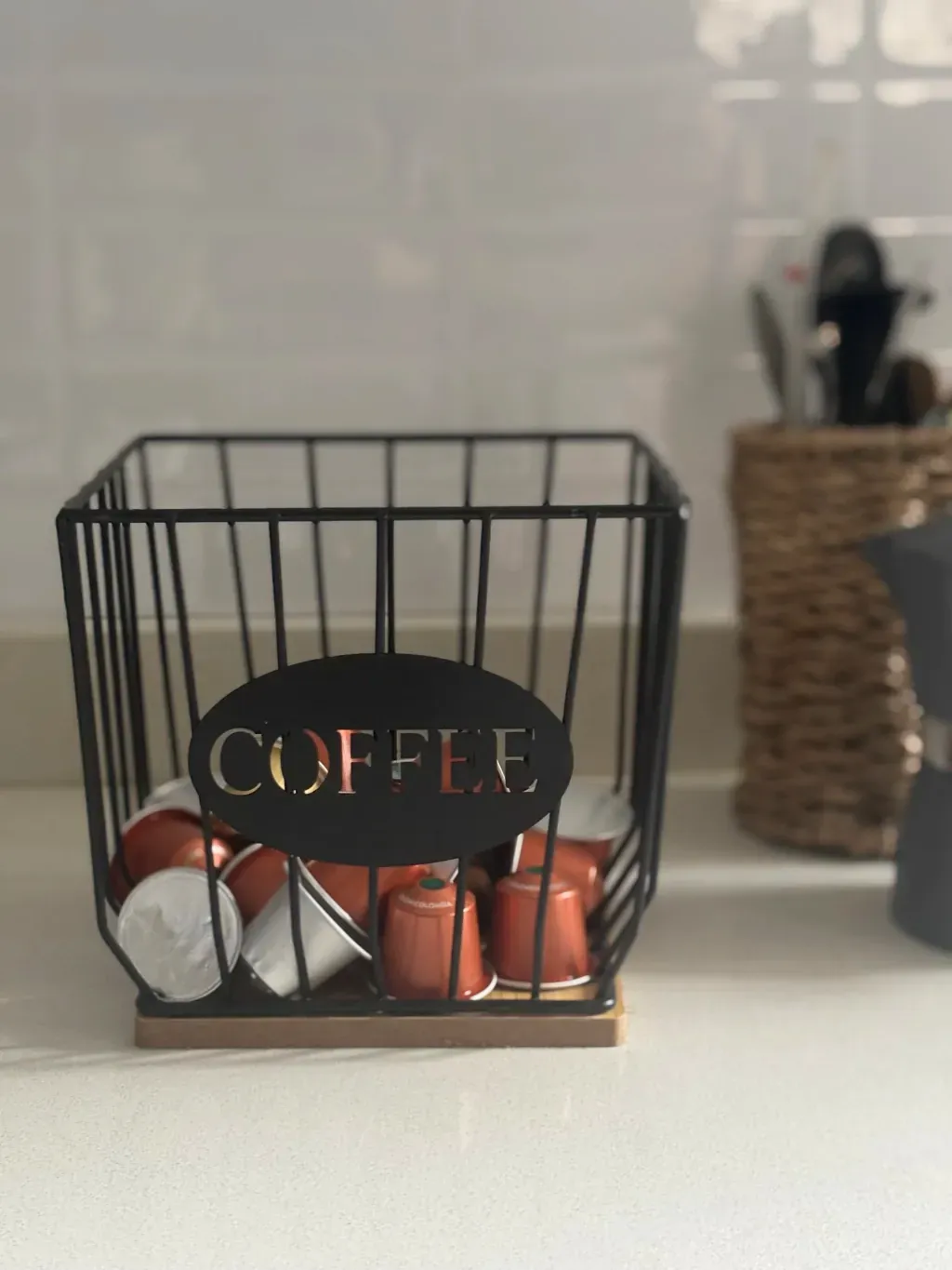 Porta cápsulas de aluminio