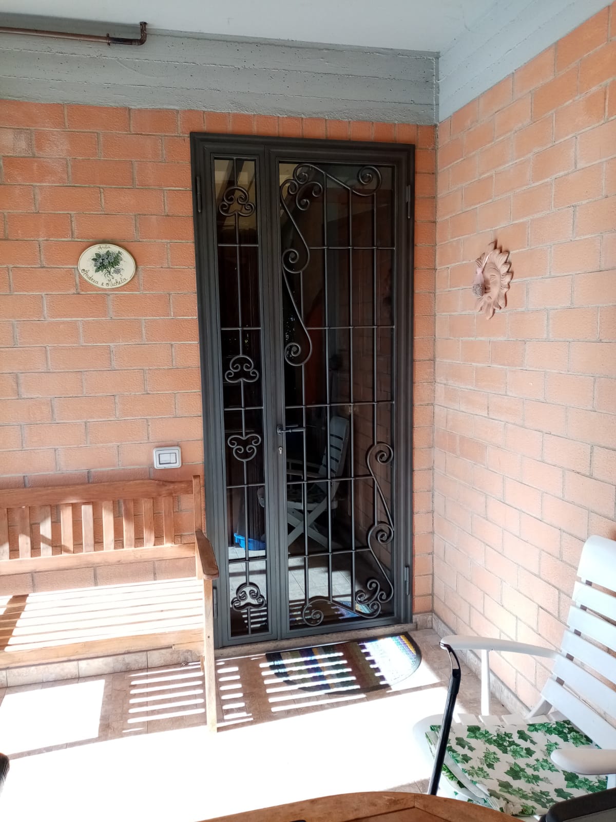 porta esterna in ferro