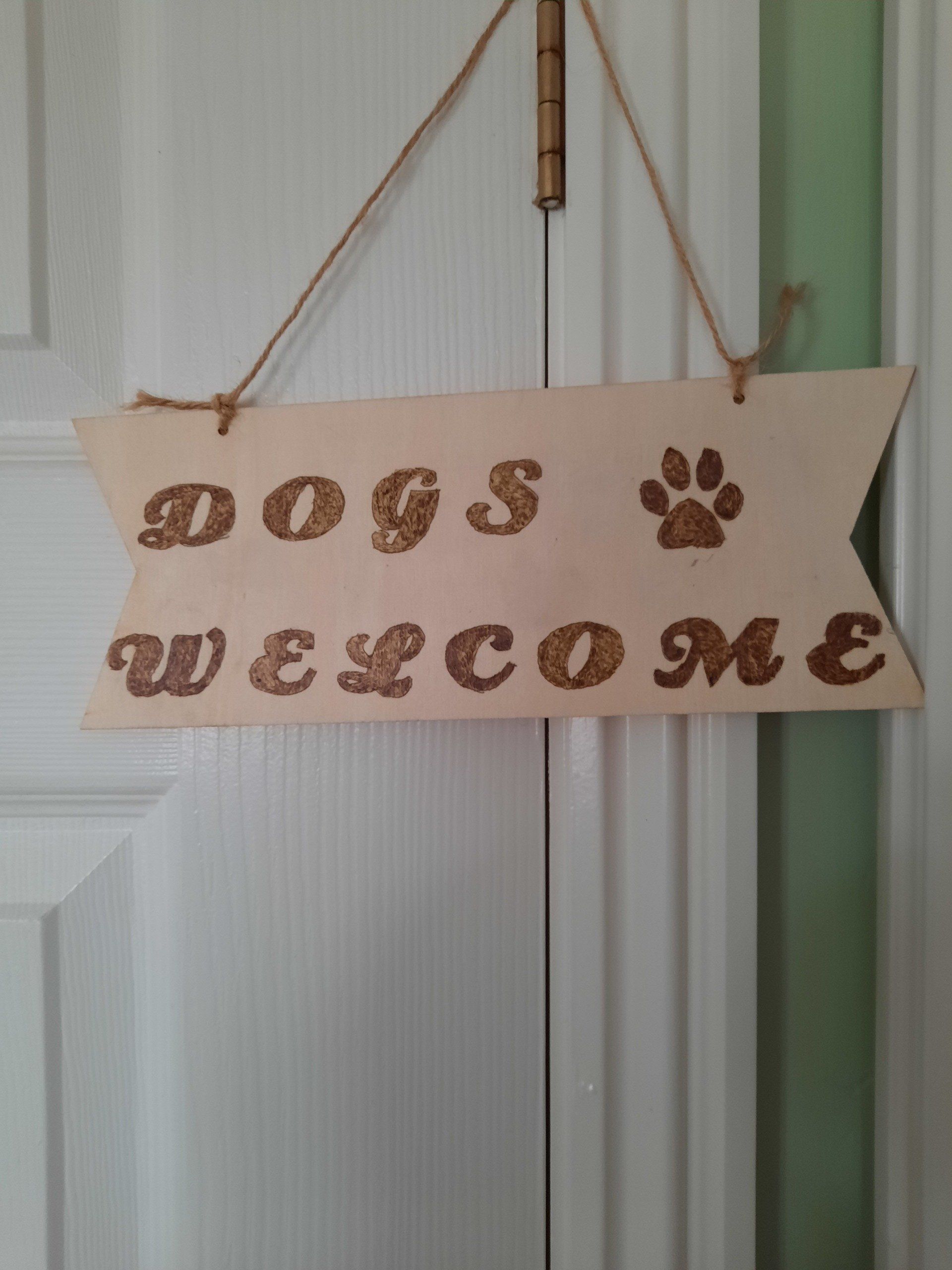 Dogs welcome - useful for b&b, home & pubs, hotels