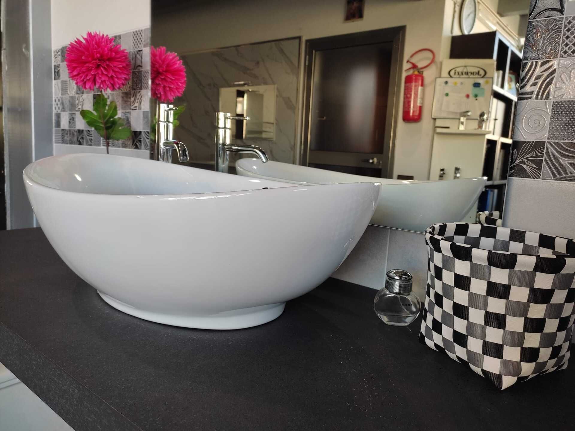 rubinetteria vasche mobili ed accessori