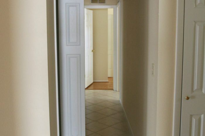 8315 Kitchen Into Hall