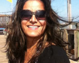 neelu kharbanda smiling