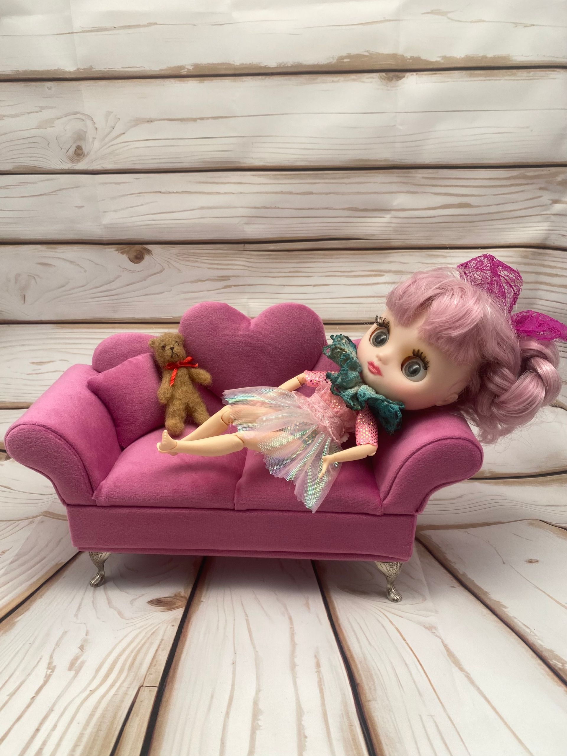 Middie  Blythe  doll