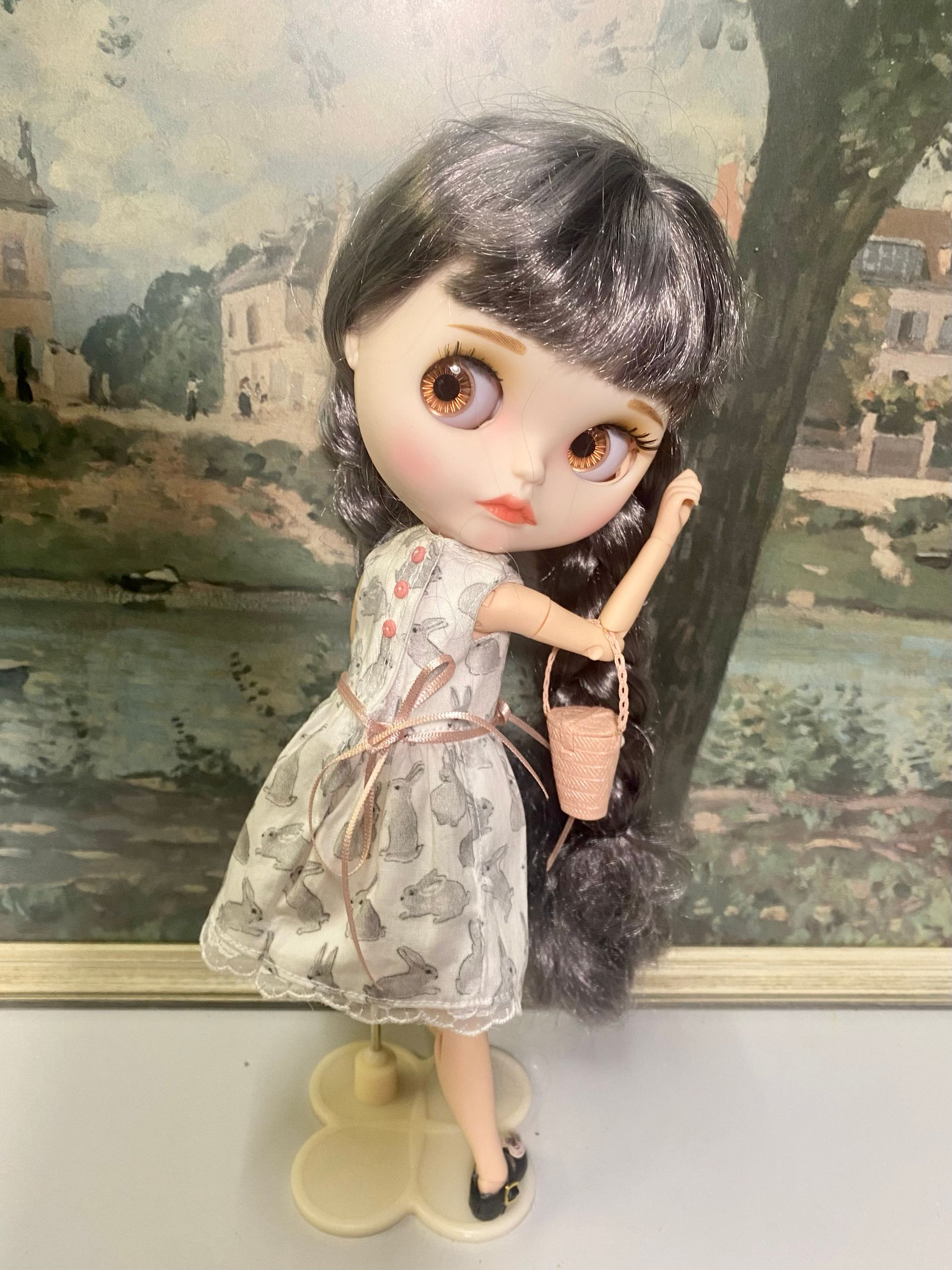 wit jurkje met konijntjes 