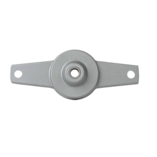 Um objeto de metal cinza com um furo no meio em um fundo branco.