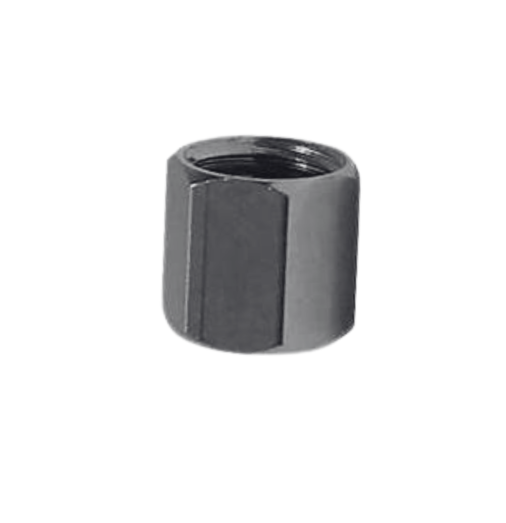 Um close de uma porca de latão em um fundo branco.