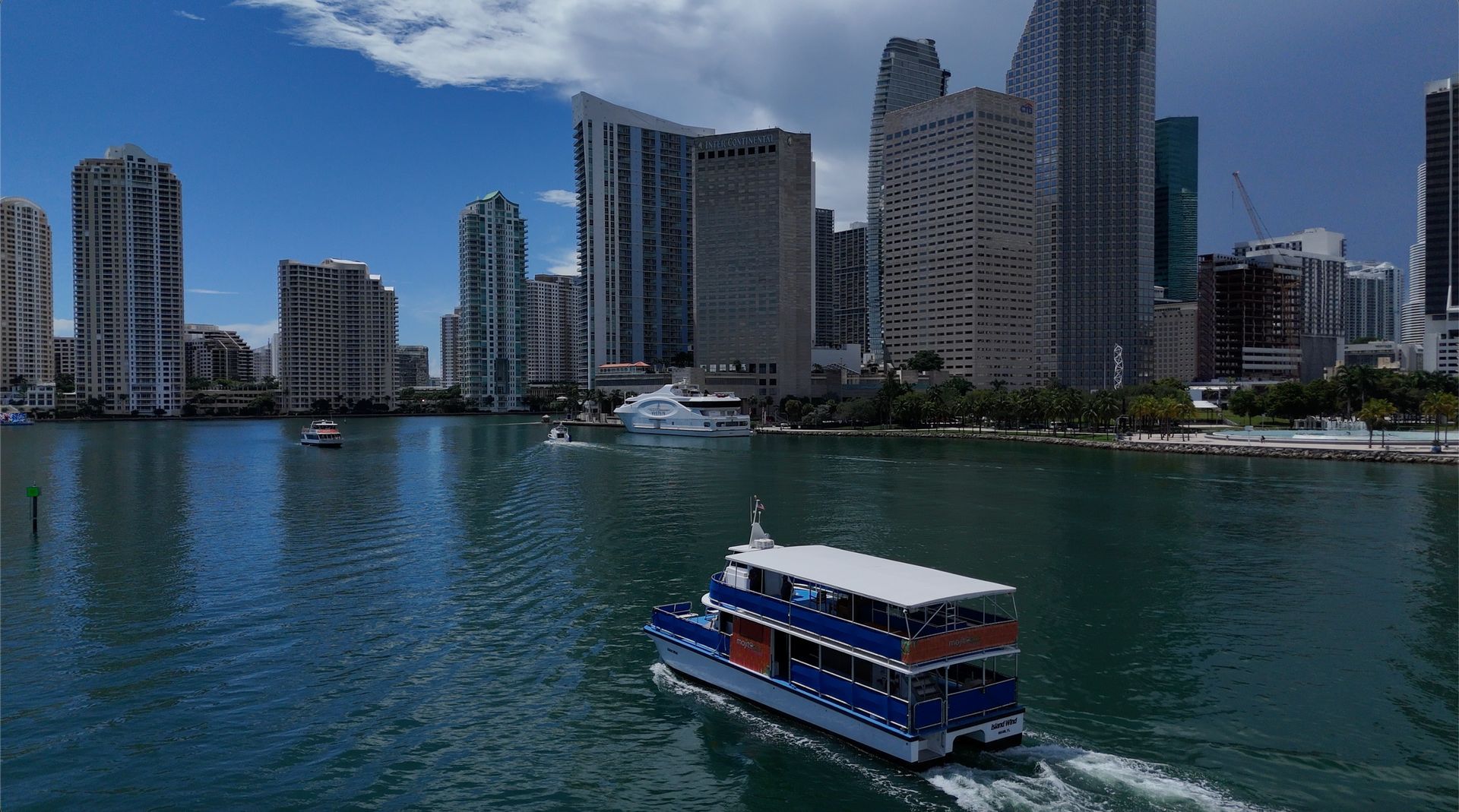 Downtown Miami Boat Cruise Guide