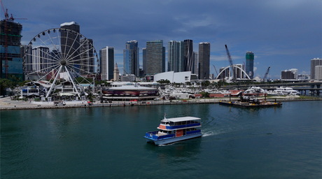 boat tour cruises by Bayside 