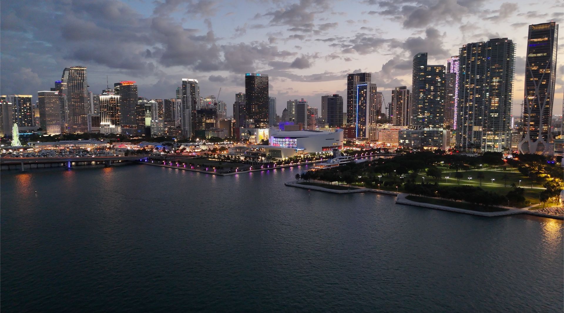 Downtown Miami, departure point of the Sunset in Miami Boat tour