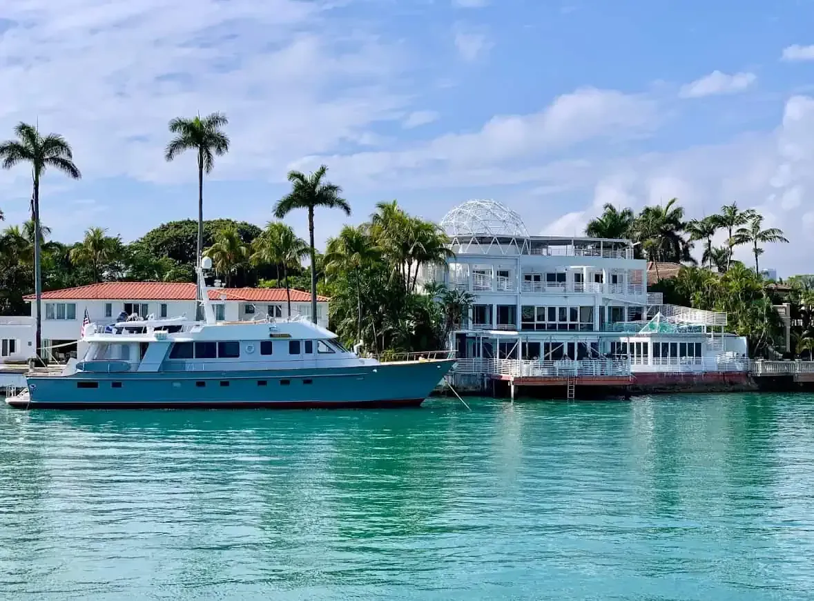 Celebrity waterfront mansion on Star Island viewed from a Miami boat tour.