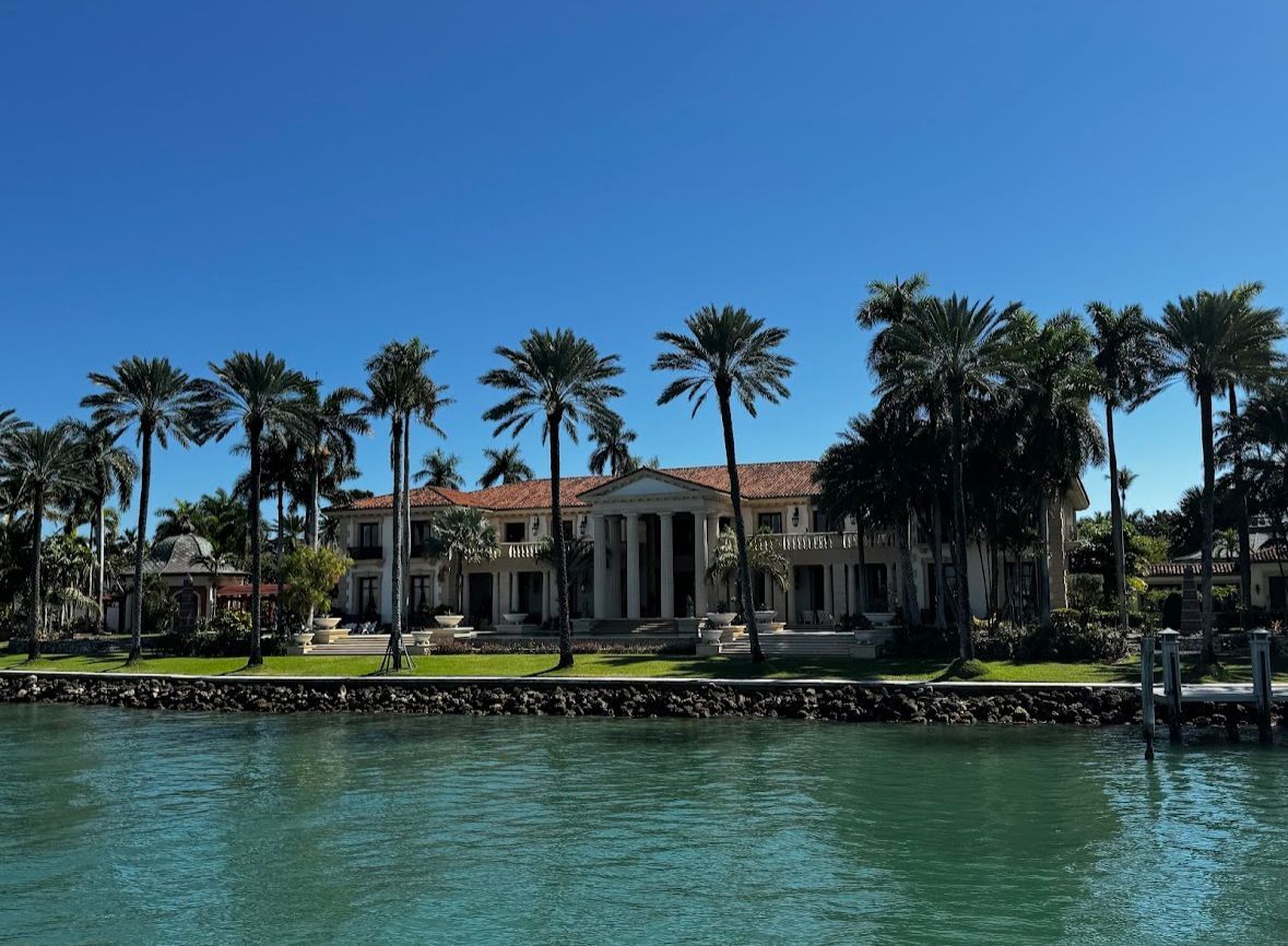 Celebrity Mansion seen on the Miami Sightseeing Cruise 