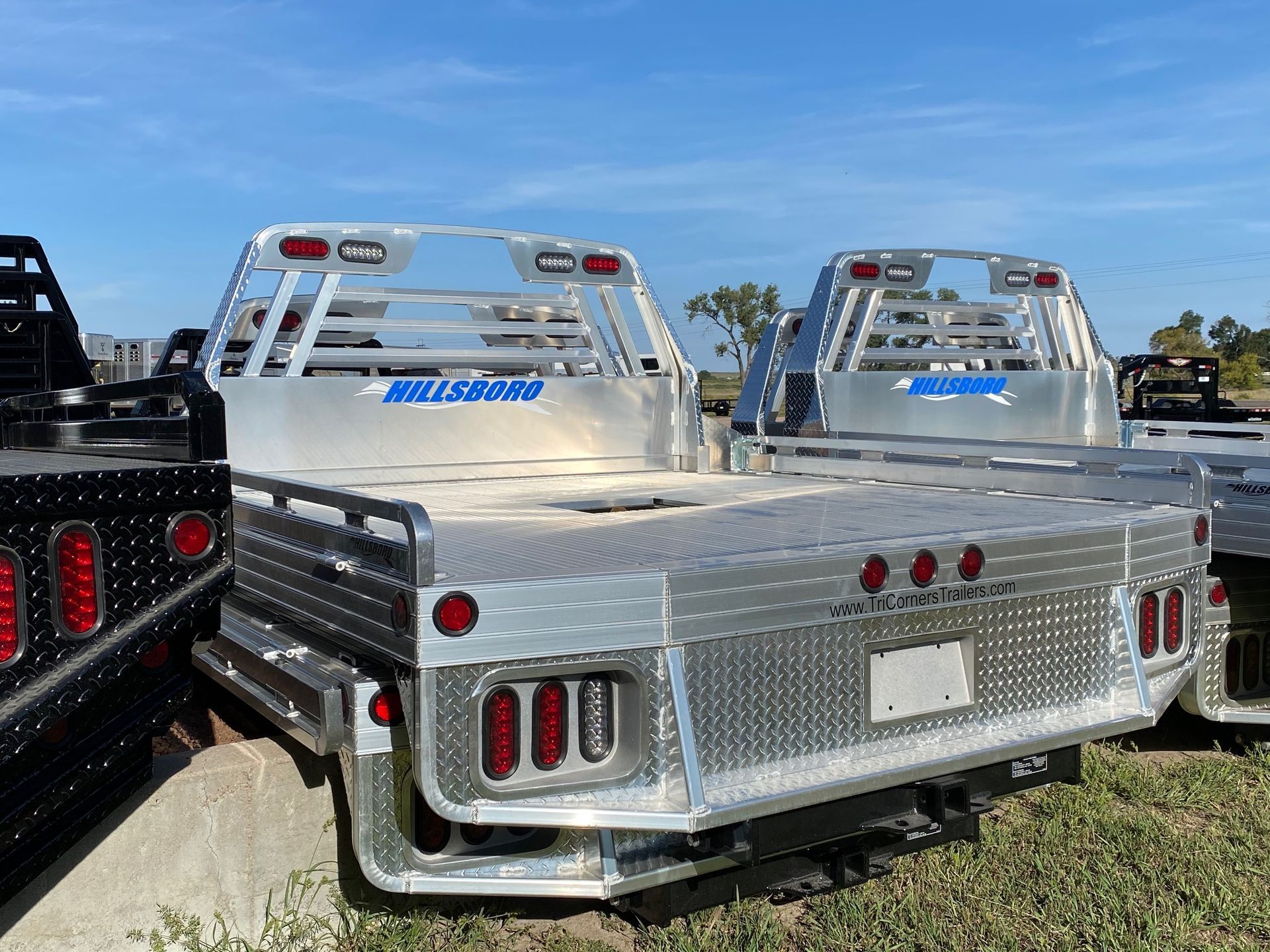 2023 Hillsboro 3000 Aluminum- Long Box Dually Truck Bed