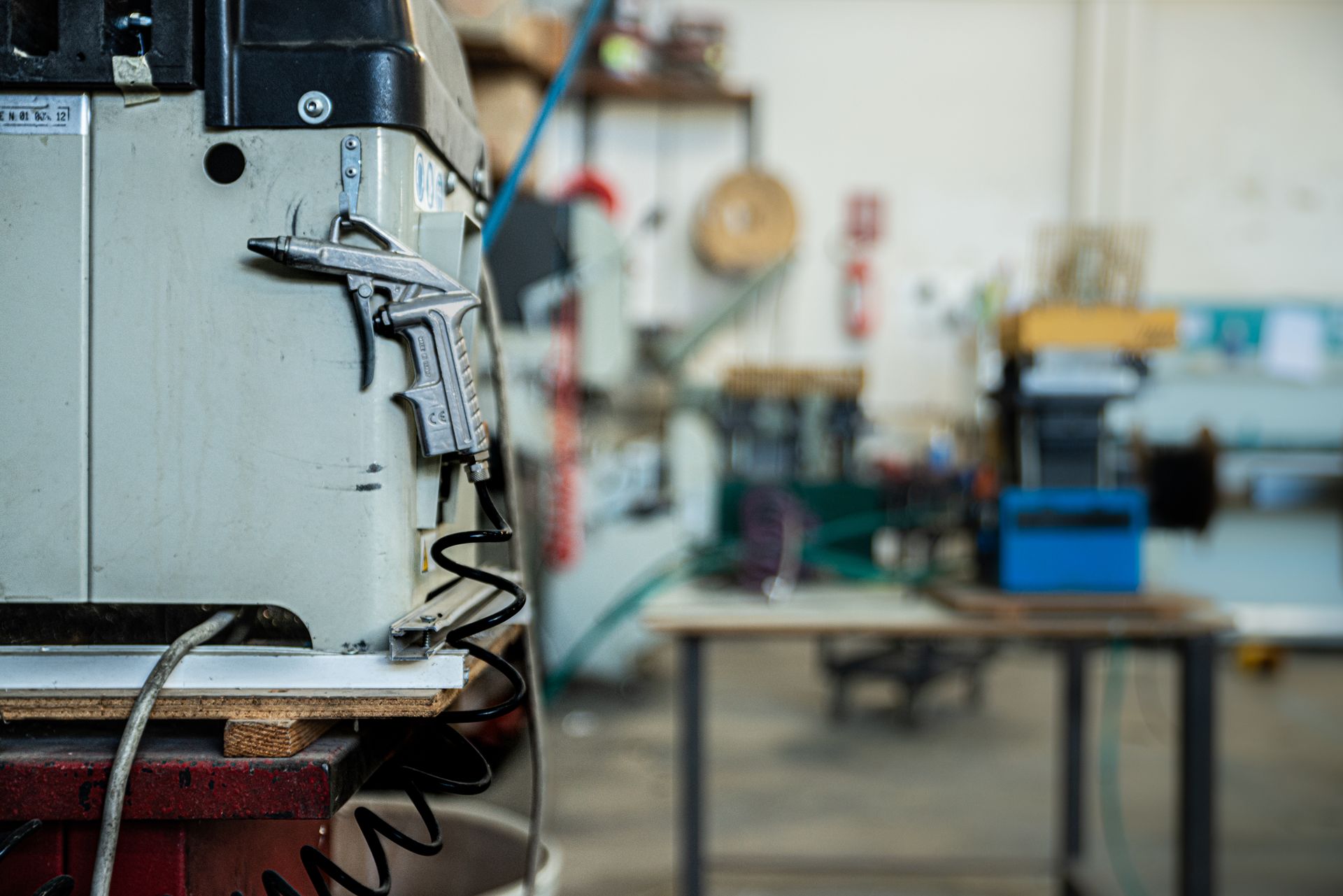 Produzione di serramenti a Milano con zoom sulla fabbrica Milglass