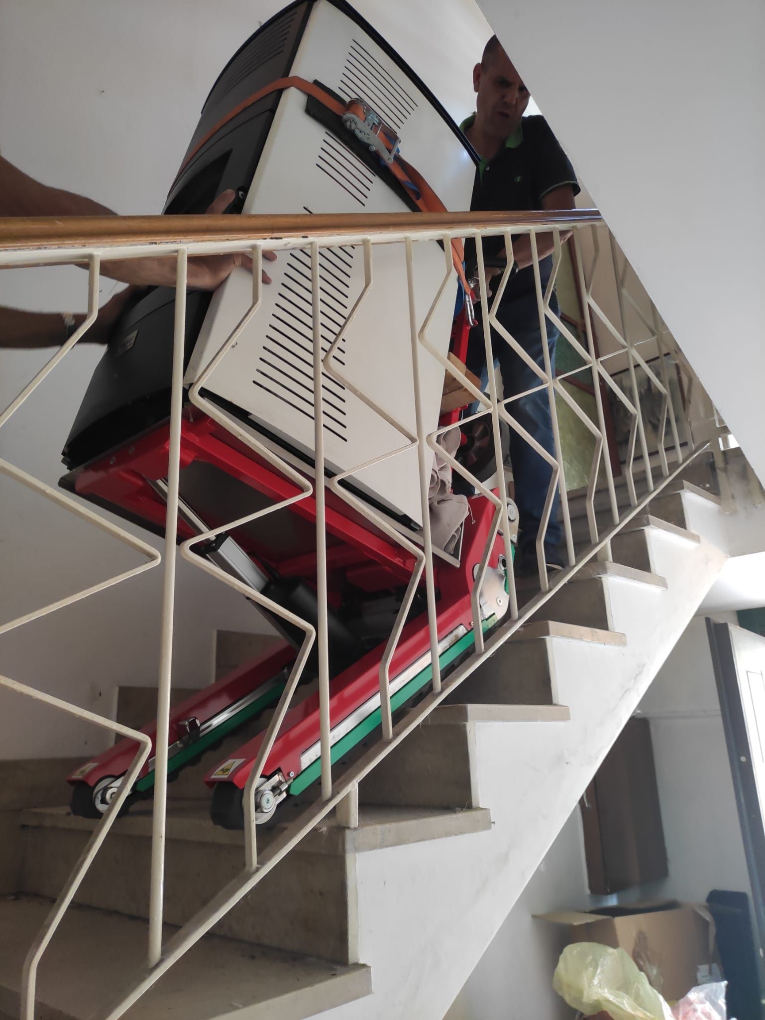 Carrelli idraulici foto 2