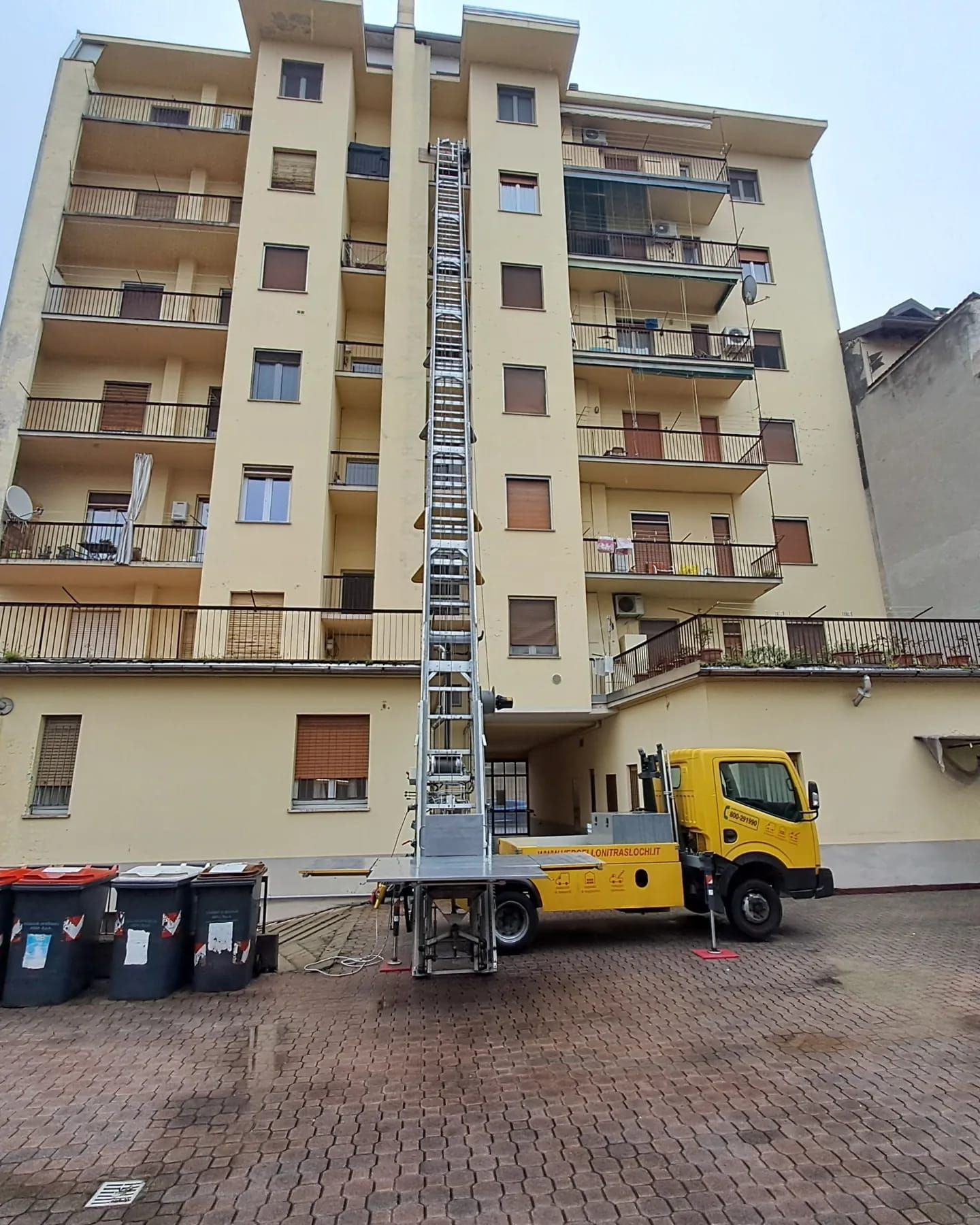 Noleggio Scala aerea a Novara Scala 34 Metri foto 3