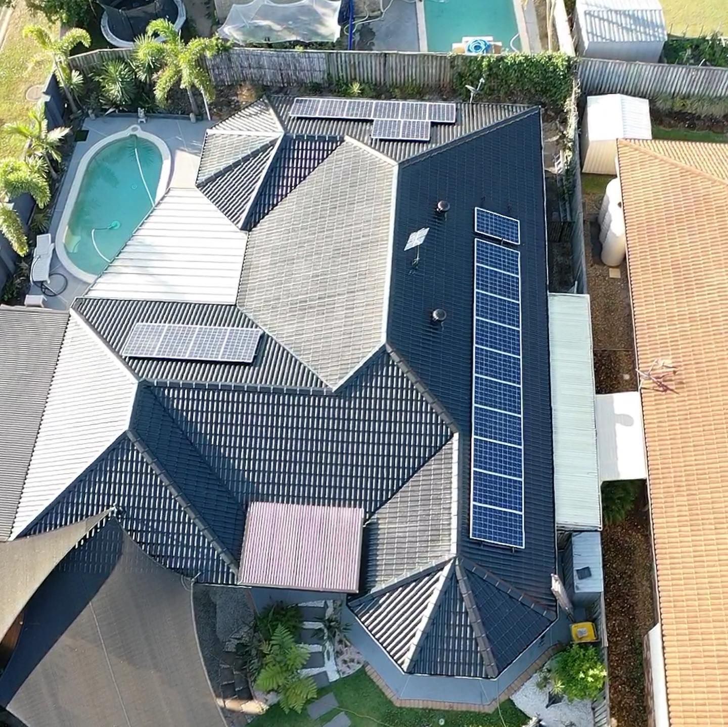 tile re-roofing Gold Coast