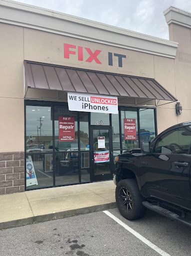 Exterior view of FIX IT Cell Phone Repair's flagship store, showcasing the welcoming storefront and 