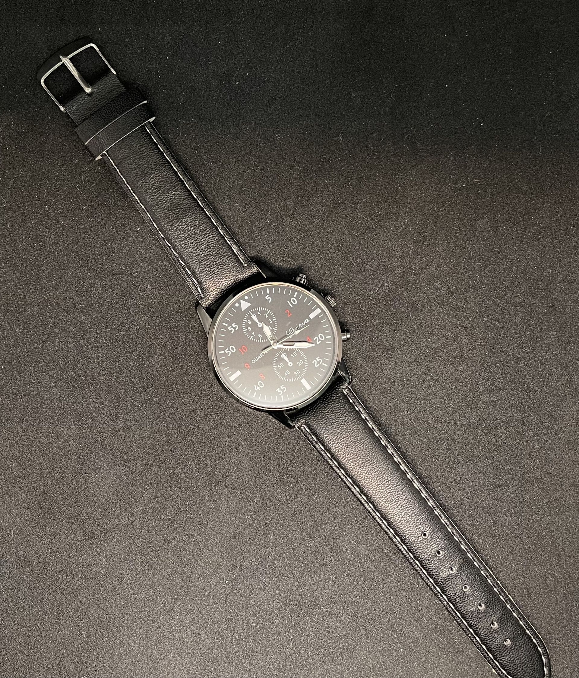 GENEVA Pilotenhorloge – Zwart/Rood – Sportief Herenhorloge