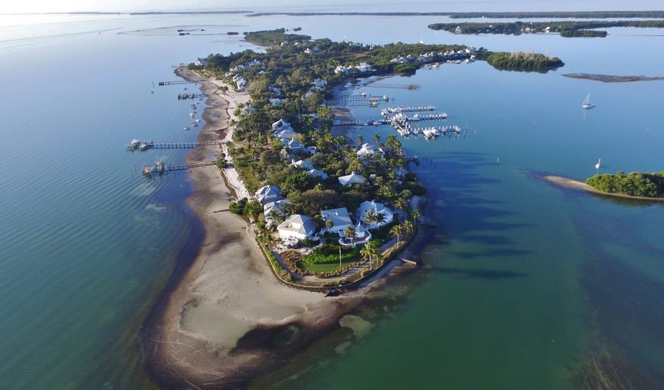 Aerial shot of an island — Fort Myers, FL — Berkshire Bay Contractors Inc.