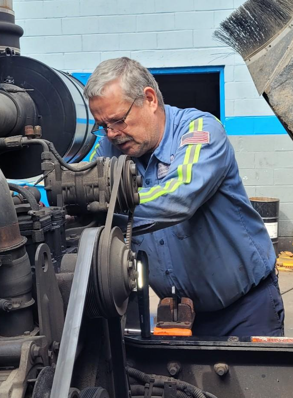 Nick’s diesel mechanic in Wallington NJ performing truck engine repair and fleet maintenance service.