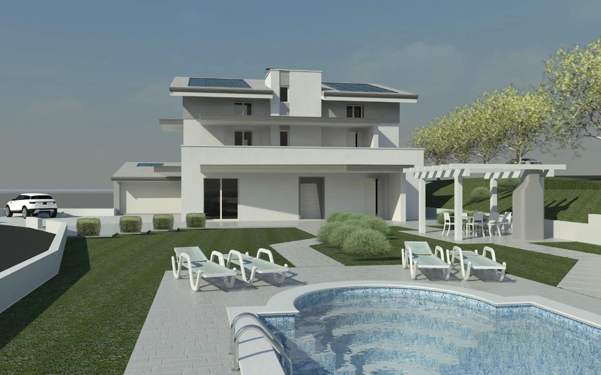 Villa su tre piani con piscina