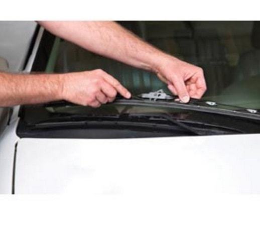 windshield wipers in harsh weather