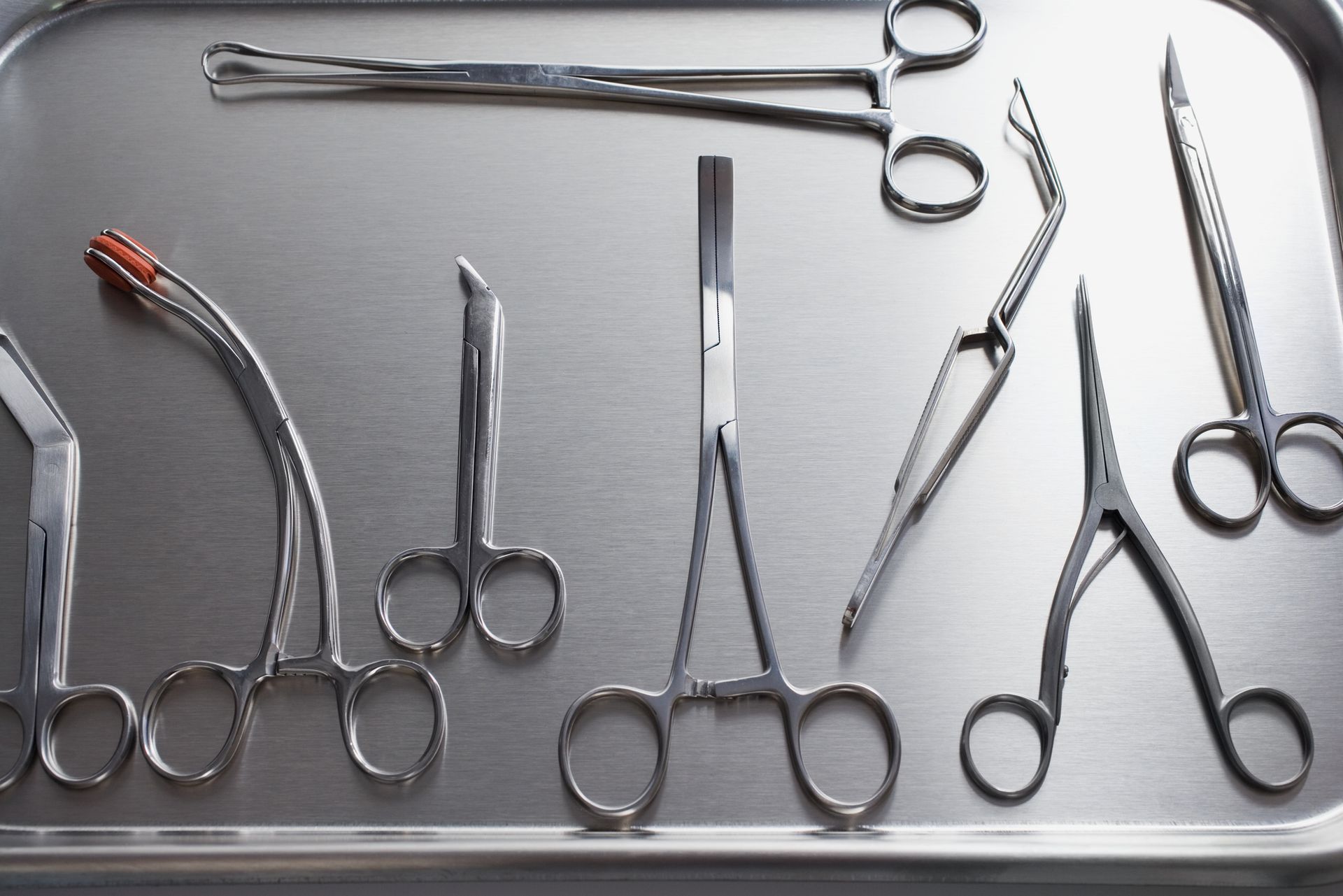 A tray with surgical scissors.