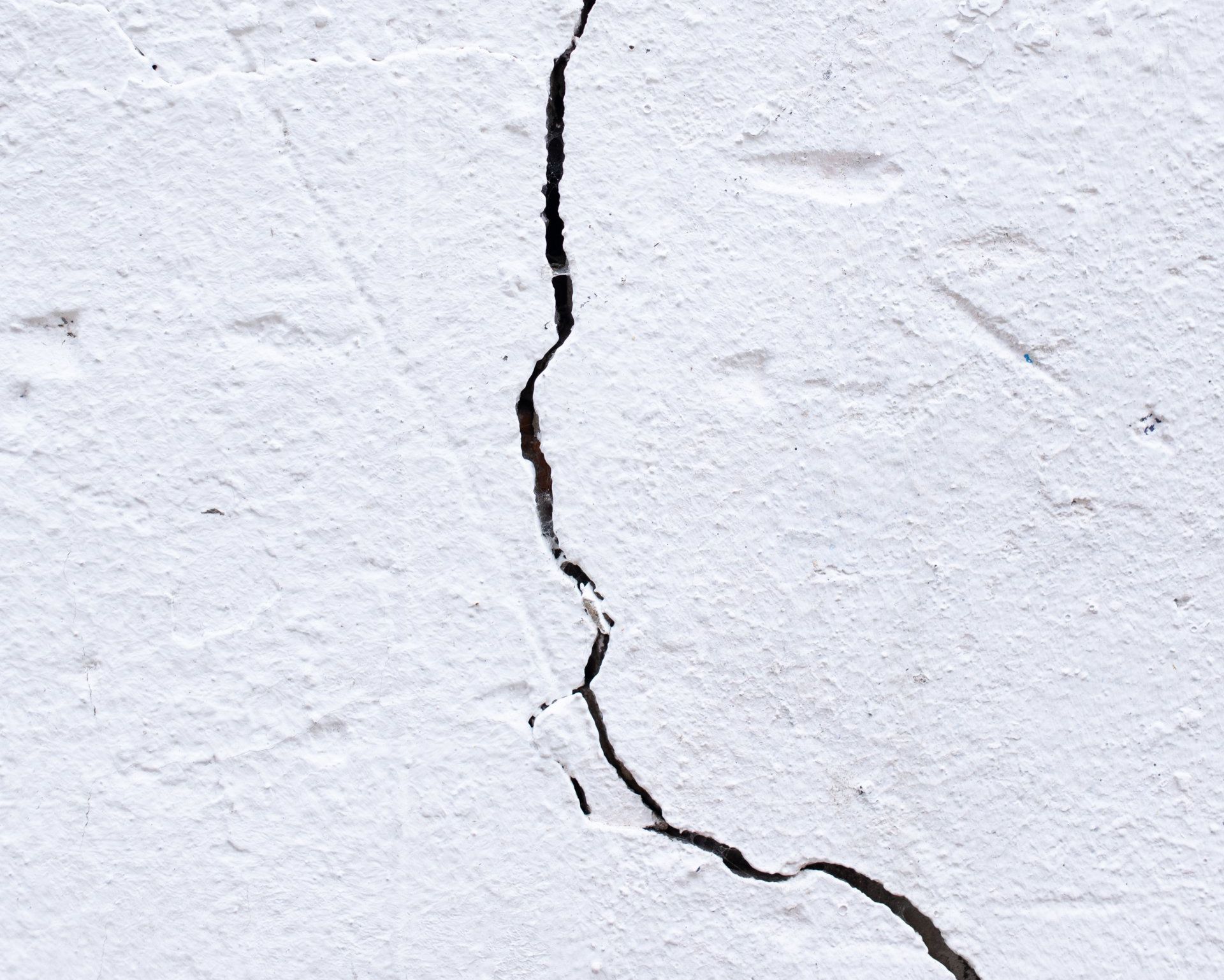 wall cracks