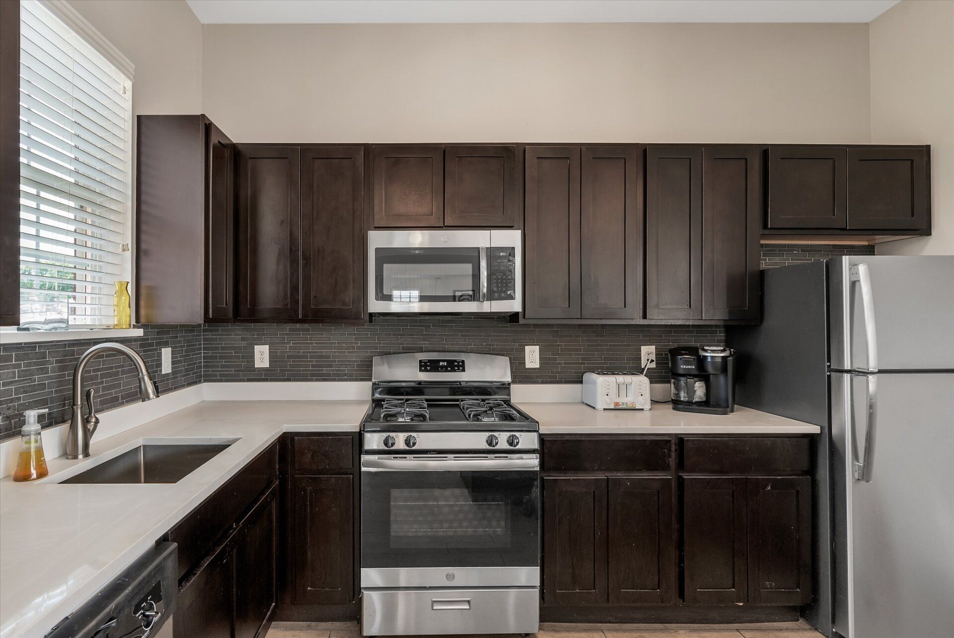 Toledo, Ohio Apartments for Rent Larchmont Estates