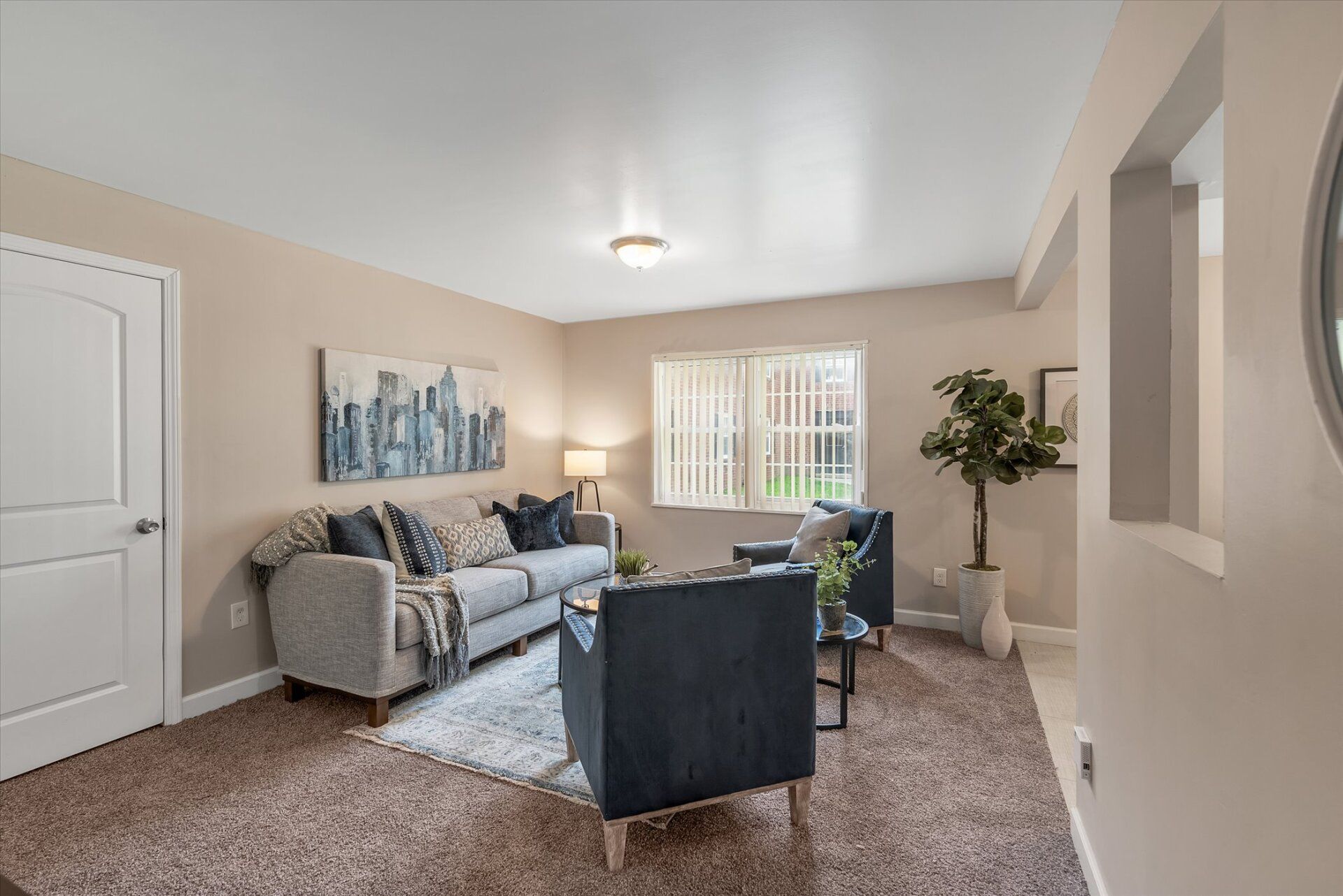 Toledo, Ohio Apartments for Rent Larchmont Estates