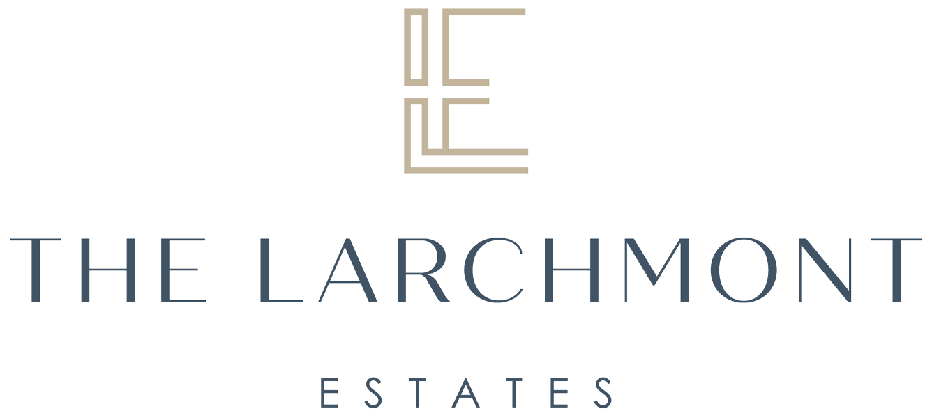 The Larchmont Estates Logo