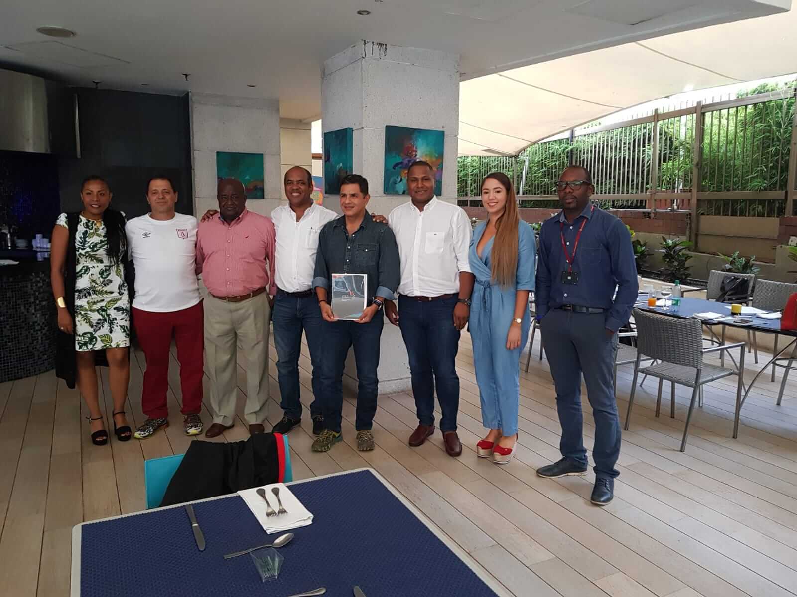 Socialización con la comunidad