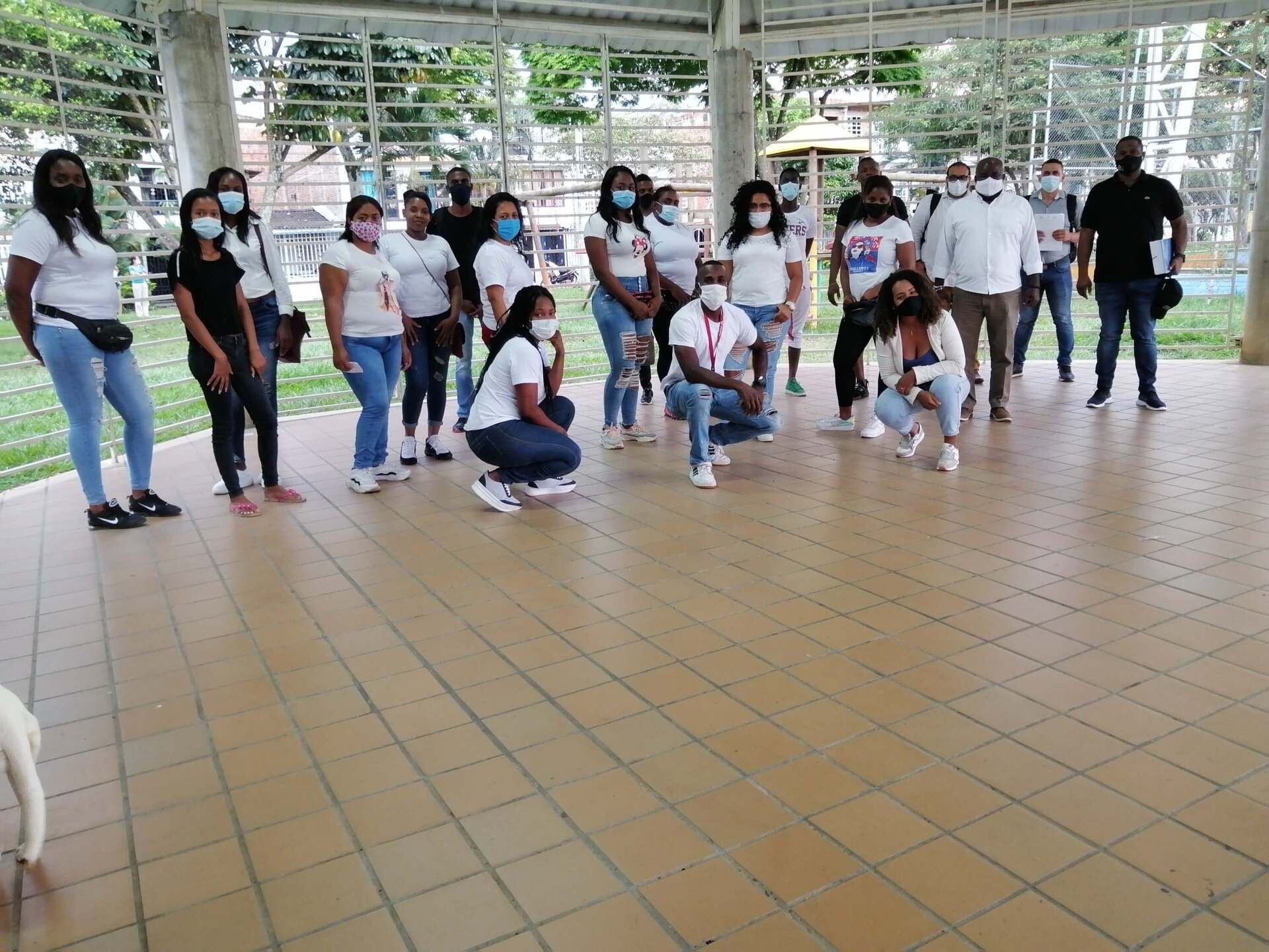 Socialización con la comunidad