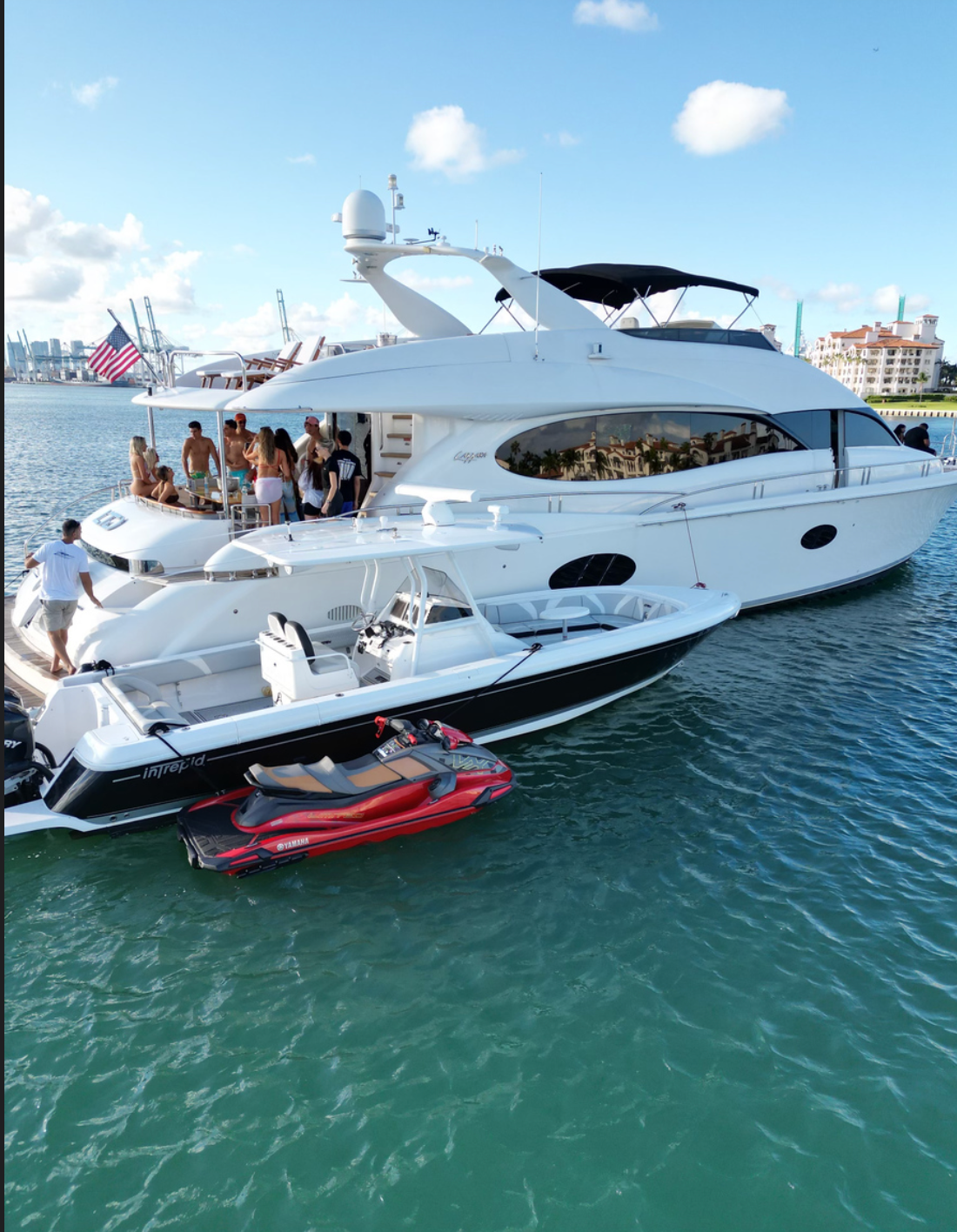 The Lazarra 84' Yacht