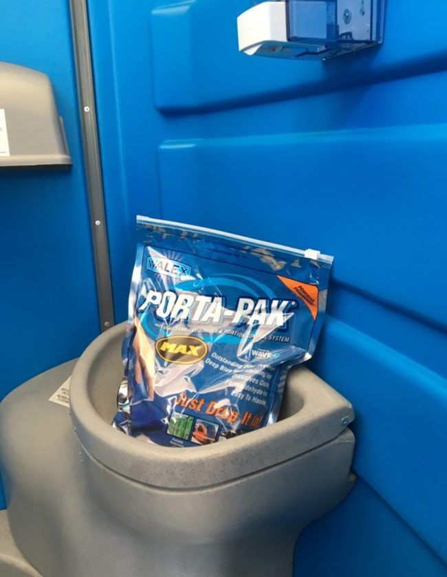 Bleach — Portable toilet for hire in Roseberry, NT