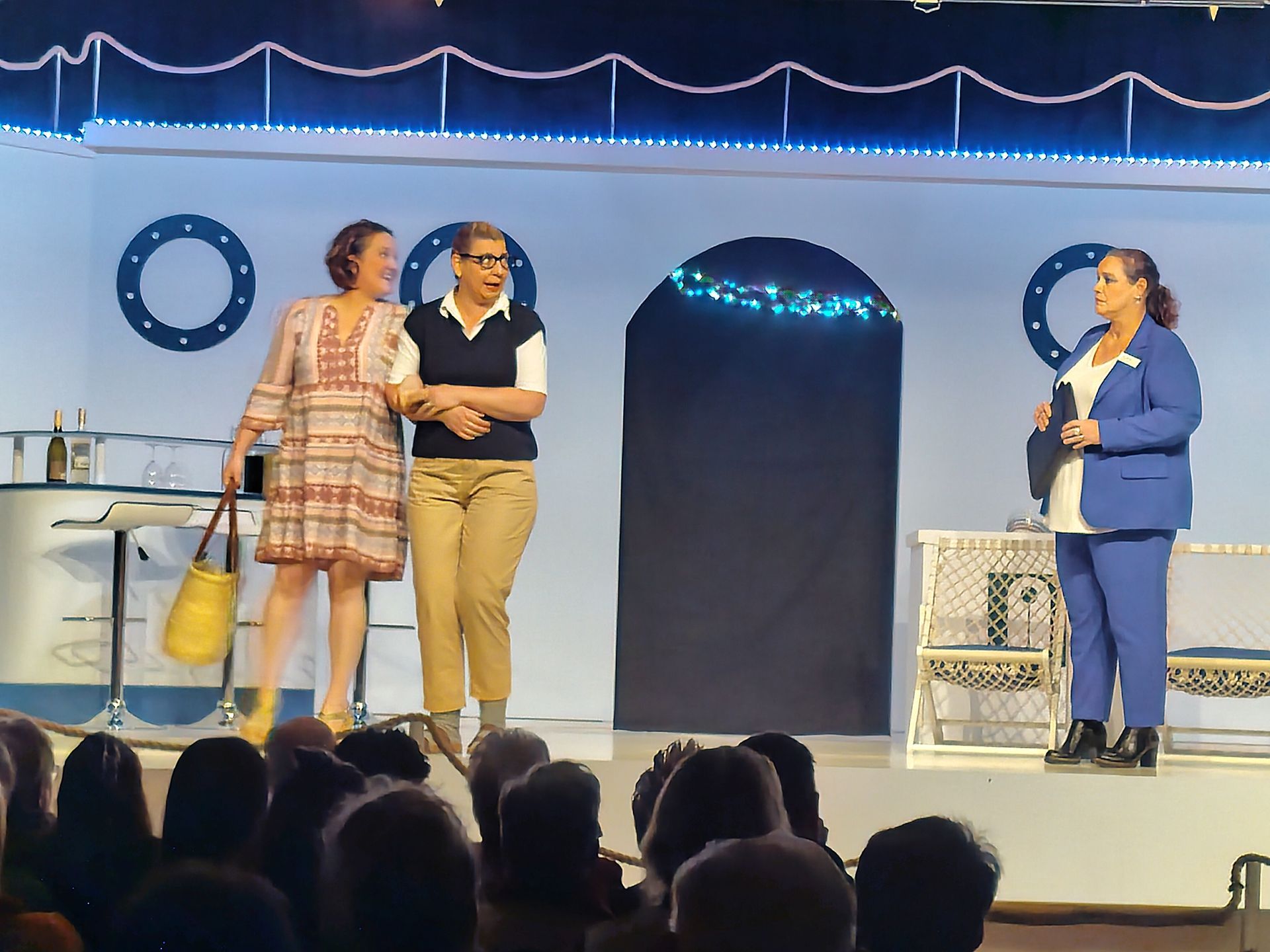 Alle hens aan dek: Bijna betrapt!