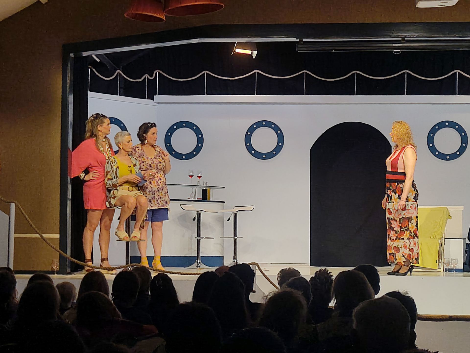 Alle hens aan dek: Petra vertelt wie zij is