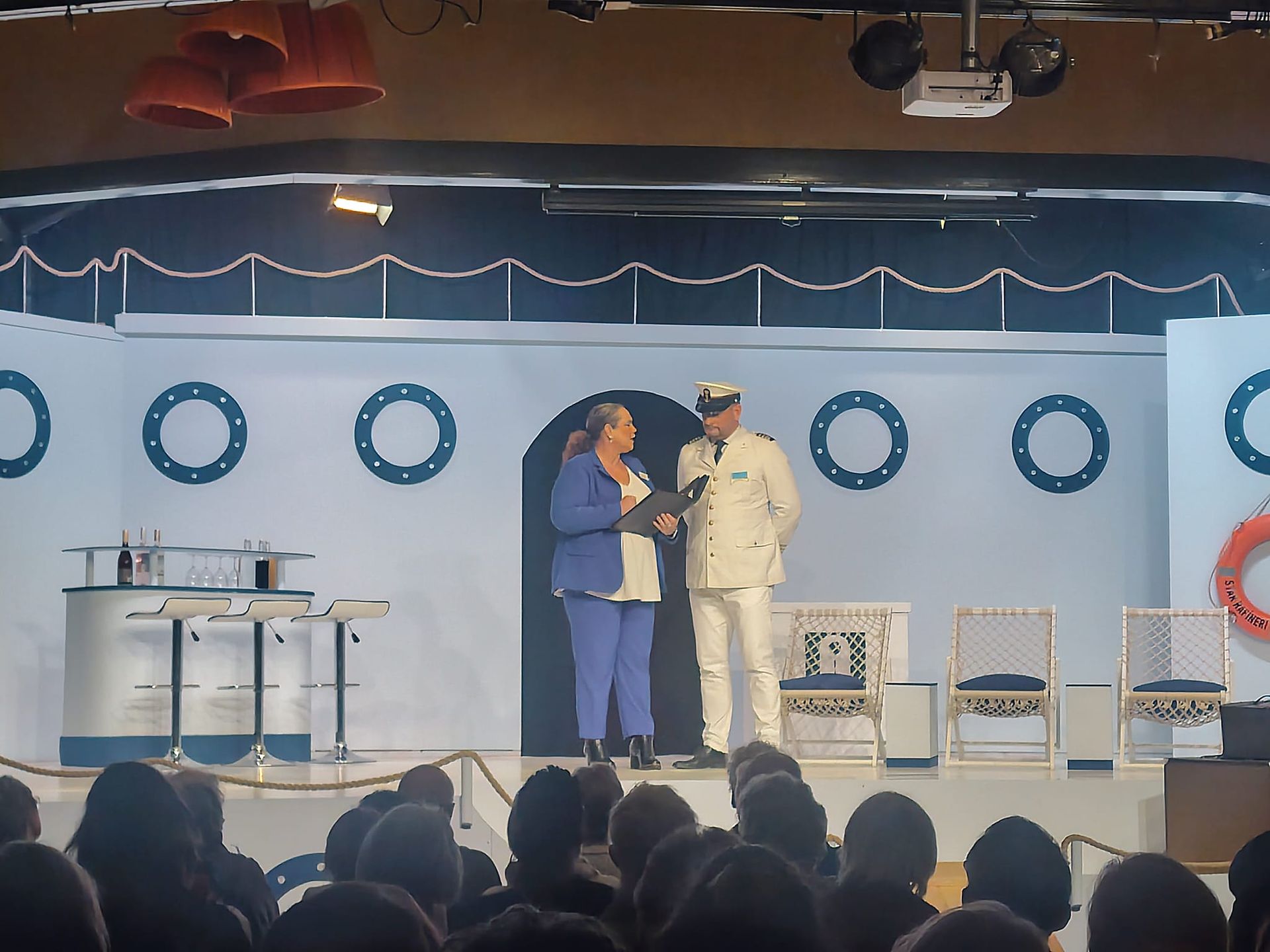 Alle hens aan dek: Wachten op de gasten