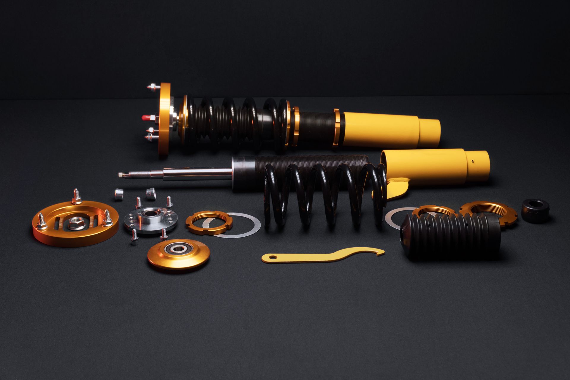 Shocks vs Struts: What is the Difference Between the Suspension Parts | Green Tech Garage