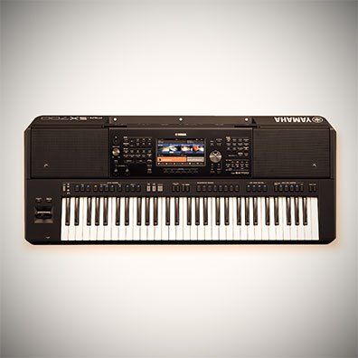 Yamaha PSRSX700 61-key Arranger Workstation — Omaha, NE — Keyboard Kastle