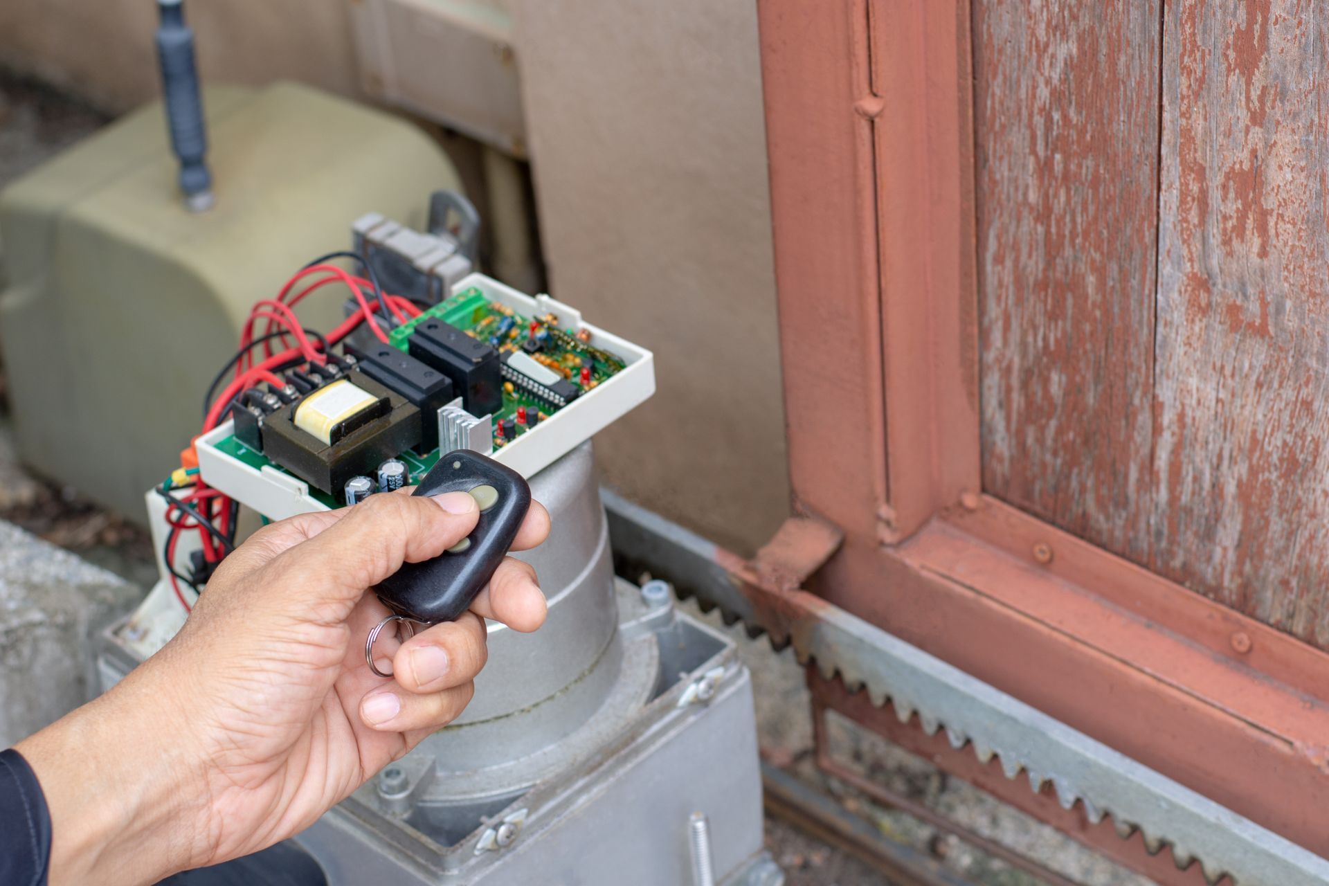 replicazione telecomando per portoni