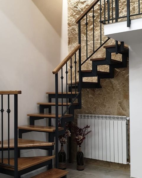 scale in ferro battuto