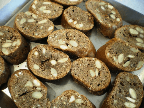 biscotti cioccolato e pinoli