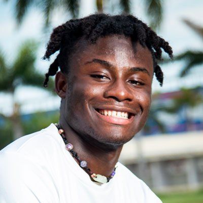 Michel Issac Headshot